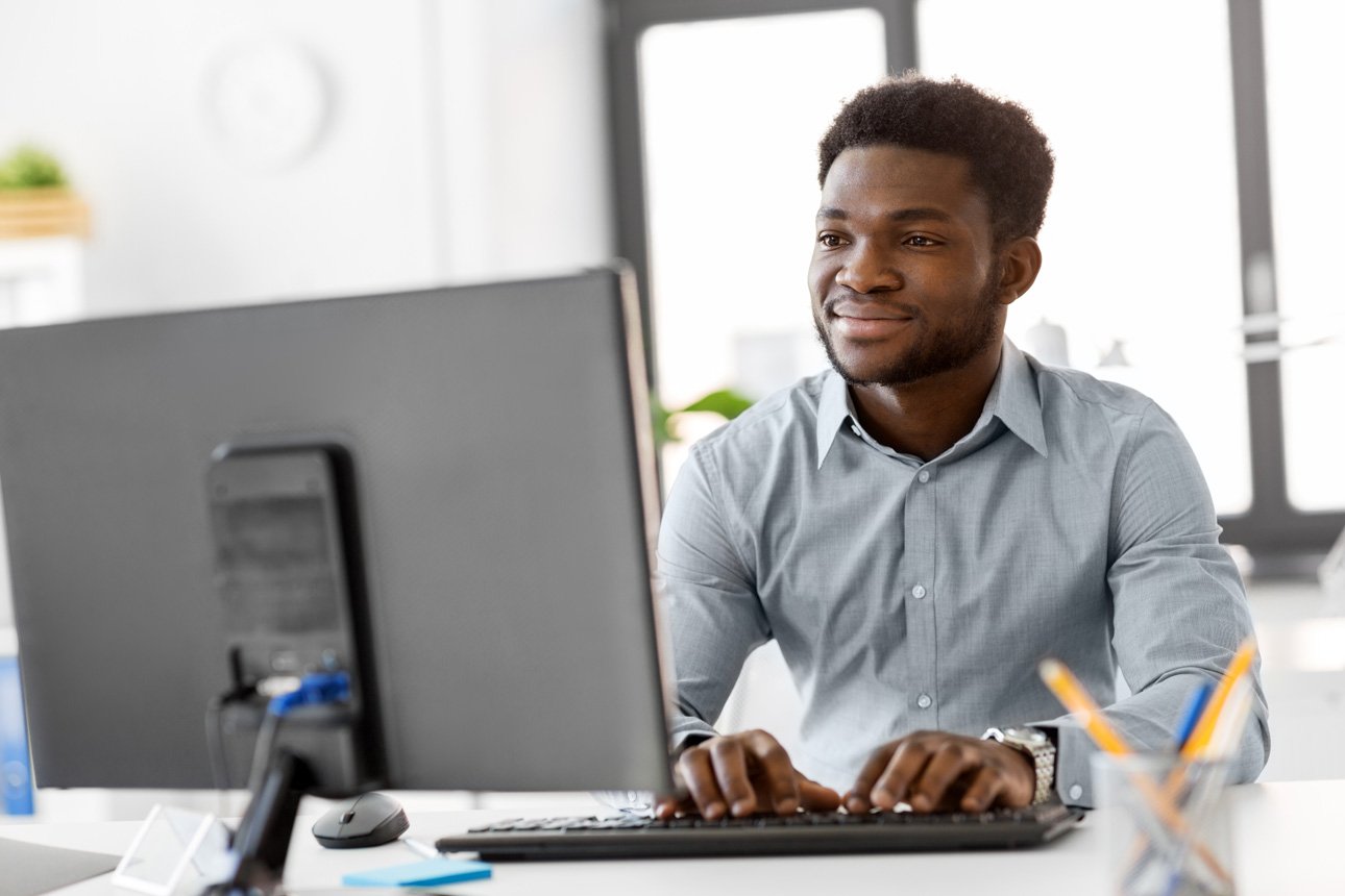 AdobeStock-man-at-computer