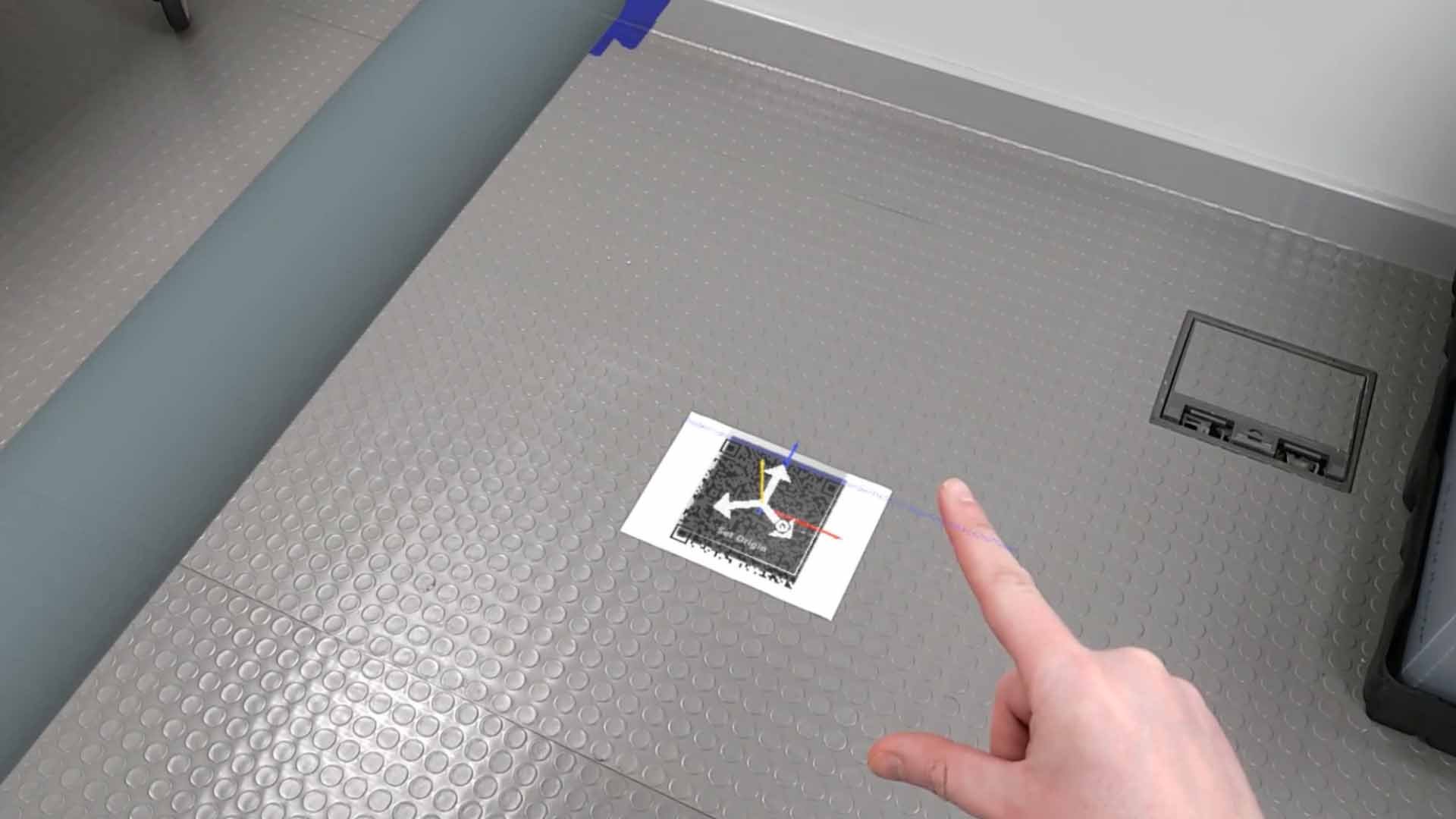 Using QR codes to position 3D data in specific locations using TheoremXR on HoloLens 2 Mixed Reality headset